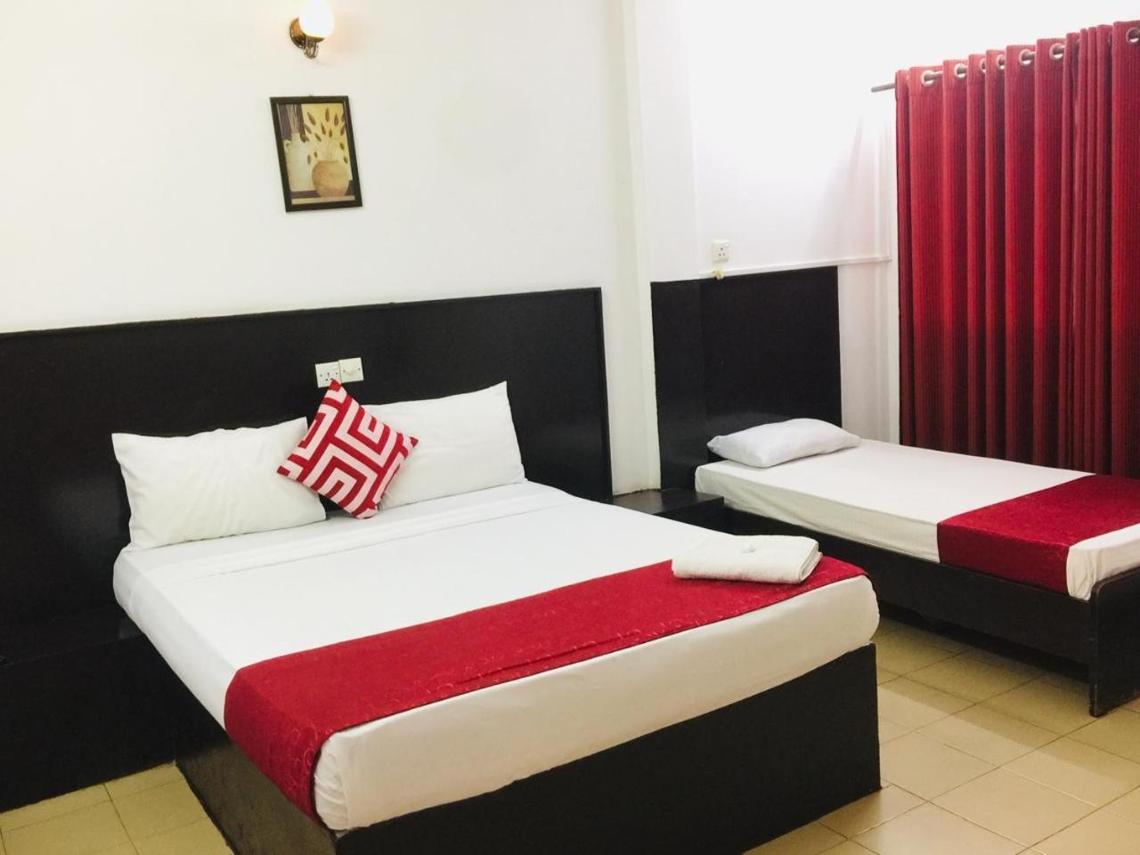 Hotel Nelly Vavuniya Exterior foto
